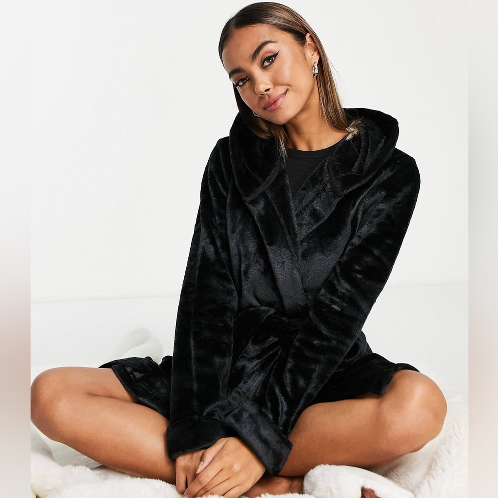 Black Soft Mini Fleece Robe - Picture 2 of 4